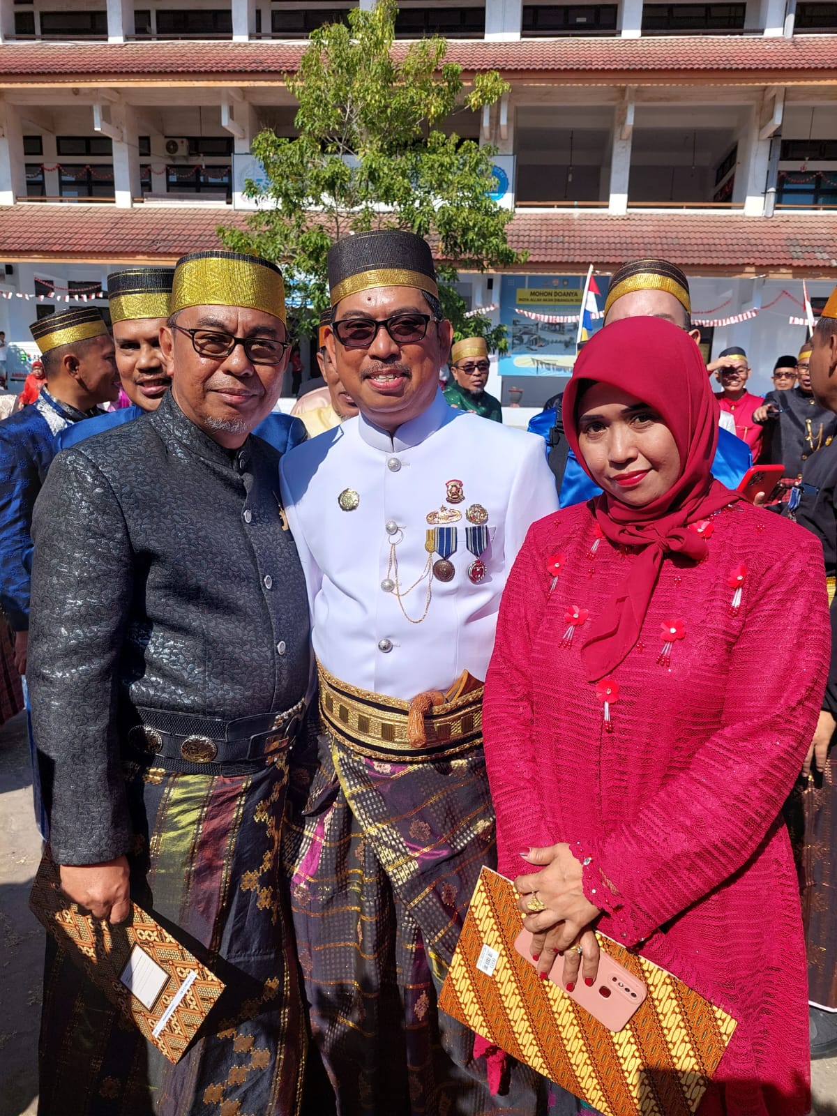 Dua Dosen Tetap Uniasman Raih Penghargaan LLDIKTI Wil. IX Sultan Batara